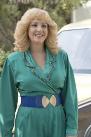 Beverly Goldberg (Wendi McLendon-Covey)