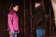Annalena (Heidrun Gärtner) ist sauer auf Sebastian (Herbert Ulrich).