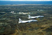 Iceland Cold War Frontier, Island - Frontlinie des Kalten Krieges 03-F15s_Over_Rockville-RGB 1990's