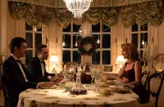 Lucas ist von Clara genauso hingerissen wie sein Bruder Mateo (von li nach re: Daniel Guzmán, Javier Rey, Marta Hazas).
