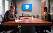 (v.li.): Bill Pullman (Det. Harry Ambrose), Matt Bomer (Jamie Burns).