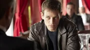 Alex (Vinzenz Kiefer) stellt Oliver Wolff zur Rede: Hat er Alex' Informationen missbraucht und die beiden Gangster ermorden lassen?