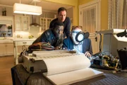 L-R: Luc Renaud (Isaach De Bankolé), Peter Burke (Tim DeKay), Mozzie (Willie Garson)