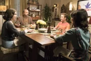 (v.l.n.r.) Jackie Geary (Rowan Blanchard); Vinny Geary (Scott Adsit); Adam Goldberg (Sean Giambrone)