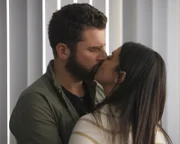 Gary Mendez (James Roday, l.); Darcy Cooper (Floriana Lima, r.)