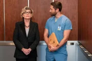 Karen Brantley (Debra Monk) und Dr. Max Goodwin (Ryan Eggold)