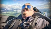 Mission: EAZ Rapper EAZ hat Höhenangst – und muss trotzdem Manöver fliegen Staffel 1 Folge 5 Abgehoben: Rapper EAZ über den Wolken