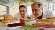 Oberschwester Arzu (Arzu Ritter) ist so entspannt, wie schon lange nicht mehr Seit ihr Mann Dr. Philipp Brentano in seinem Sabbatical ist und sich um Haushalt und ihre drei Kinder kümmert, hat sie wieder etwas Zeit für andere Dinge.