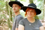 Die zwei jungen Ranger Yoshua Backes und Renée Prochnow.