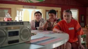 v.li.: Ellis Grouch (Ryan Yeates), Nori Harlow (Noah Akhigbe), Meesha Rai (Inessa Tan)