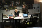 Karen (Lauren Lyle) und ihr Kollege Jason Murray (Chris Jenks) haben reichlich Beweise gesammelt und kommen Rosies Mörder immer näher. Karen (Lauren Lyle) und ihr Kollege Jason Murray (Chris Jenks) haben reichlich Beweise gesammelt und kommen Rosies Mörder immer näher.