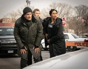L-R: Jess LaCroix (Julian McMahon); Kenny Crosby (Kellan Lutz); Sheryll Barnes (Roxy Sternberg)