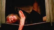 Wer hat die virtuose Geigerin Laura Booth (Marin Ireland) in der Pause einer Opernvorstellung ermordet?