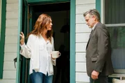 Jessica Hecht (Sonya Lazar), Bill Pullman (Det. Harry Ambrose).