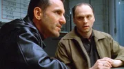 Sind die zwielichtigen Gestalten Jack (Michael Mastro, l.) und Gil (Wass Stevens) Mörder?