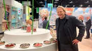 Auf der Süßwarenmesse ISM in Köln sucht Björn Freitag nach den neuesten Fruchtgummi-Trends.