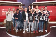 Hinten v. li.: Ande Werner, Doris Reichenauer, Petra Binder, Timon Schippmann, Lars Niedereichholz, Guido Cantz, Patrick Schreiner, Marc Schulz, Jan Scheuermann, Timo Baur ; vorne v. li.: Karim Elayouti, Finley Mach, David Dornauf.