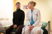 Obwohl Kris (Jascha Rust) Miriam (Christina Petersen) nicht kennt, verstehen sich die beiden auf Anhieb gut. Wenigstens eine Sache, die so ist wie immer.
