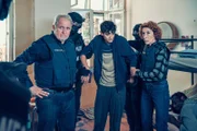 Moritz Eisner (Harald Krassnitzer, l.), Bekim (Josef Mohamed, m.), Bibi Fellner (Adele Neuhauser).