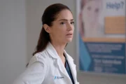 Dr. Lauren Bloom (Janet Montgomery) +++ Die Verwendung des sendungsbezogenen Materials ist nur mit dem Hinweis und Verlinkung auf RTL+ gestattet.