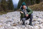 Felix Neureuther in der Ramsau (Berchtesgaden) bei Dreharbeiten rund um die Ramsauer Ache.