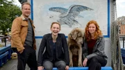 Drehstartfoto - von links: Hinnerk Schönemann, Jana Klinge, Hund Holly und Marleen Lohse.