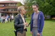 Kletterkursteilnehmer Leisch (Martin Thaler, r.) zeigt sich zwar entsetzt über die Tat, doch Polizist Mohr (Max Müller, l.) spürt, dass er nur die halbe Wahrheit sagt.