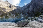 Unberührte Natur: Die schwer zugängliche Lage der Bergseen sorgte dafür, dass sie bisher von Eingriffen durch den Menschen verschont blieben.