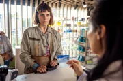 Leo (Morgane Ferru, Mi.) kommt schon lange nicht mehr ohne Schlaftabletten aus.