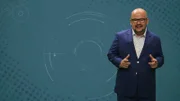 Comedian Harith Iskander präsentiert die Sendereihe "Got Science?" auf äußerst unterhaltsame Weise.