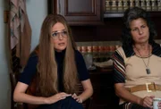 L-R:Gloria Steinem( Rose Byrne), Betty Friedan (Tracey Ullman as )