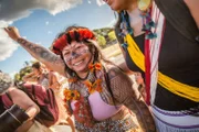 Alessandra Korap ist eine der Anführerinnen des Munduruku-Volkes, das im brasilianischen Regenwald lebt. Seit langem setzt sie sich für die Rechte der Indigenen und den Schutz des Waldes ein.