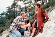 (v.li.): Harald Krassnitzer (Dr. Justus Hallstein), Andreas Nickl (Tom), Walfriede Schmitt (Heike Schmidt-Wessen)