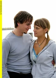 Paul (Achim Schelhas) und Anna (Britta Hammelstein) haben sich ineinander verliebt.