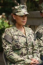 Lisa Davis (Toni Trucks)