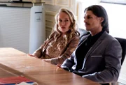 Auch Daniela Wippermann (Katharina Heyer) hätte Grund dazu, ihren Noch-Ehemann zu töten. Will sie sich mit ihrem Lover Nils Kreuzkamp (Sergej Onopko) das Geld des Unternehmensberaters unter den Nagel reißen?