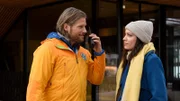 Markus (Sebastian Ströbel) lässt nichts unversucht, Alexandra (Viktoria Ngotsé) auch privat näherzukommen.