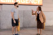 Dr. Max Goodwin (Ryan Eggold) und Callie Cruz (Aida Turturro)