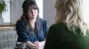 ARD Degeto MORD AUF SHETLAND - DAS FAMILIENGEHEIMNIS, am Montag um 21:45 Uhr im ERSTEN, online first ab Donnerstag in der ARD MEDIATHEK Tosh (Alison O'Donnell) führt die Ermittlungen auf ihre Art. - Motiv aus Teil 2 -