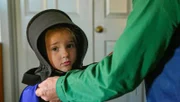 Eine besonders konservative Untergruppe der Amish sind die Swartzentruber. Auch die Kinder sind streng und dunkel gekleidet.