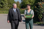 Staatsanwalt  Bernd Reuther (Rainer Hunold) geht davon aus, dass das manipulierte Auto eigentlich nicht dem Chauffeur, sondern seinem Arbeitgeber galt. Weiß Masha Kruse (Jele Brückner), Freundin des Opfers und gleichzeitig Schwester des Chefs, mehr über die Zusammenhänge?