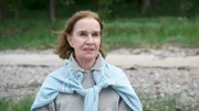 Beate Langenbek (Gudrun Gundelach) gesteht, dass sie wohl nur ein Abenteuer für Hagemann war. Gegen die wohlhabende Christa Grimm sei sie nicht angekommen. Könnte gekränkte Ehre ein ausreichendes Mordmotiv gewesen sein?