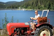 Treckerfan und Moderator Sven Tietzer besucht im Juli den wildromantischen Schluchsee im schönen Schwarzwald.