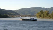 Schiff auf der Donau.