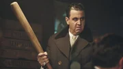 Hat den Baseballschläger und seine Männer im Griff: Bastian Pastewka als Al Capone.