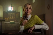 Der neue Mordfall führt Anastasia (Luise Emilie Tschersich) in die Kirche und bringt ihr damit Erinnerungen an ihre gemeinsame Zeit mit ihrem Vater und ein Gefühl der Geborgenheit zurück.