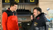 Rudi (Michael Pascher, l.) und Gert (Martin Leutgeb, r.) haben Jakobs Handy geortet.