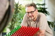 Die Klimakrise ist eine Tatsache, wird jedoch von vielen in Frage gestellt. Aus diesem Grund werden Gespräche darüber oft vermieden, was bedauerlich ist! Warum es so herausfordernd ist, über das Klima zu sprechen, und warum wir es trotzdem unbedingt tun sollten, erklärt „Wissen vor acht - Erde“.