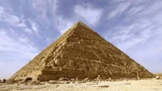Die Pyramide des Pharaos Chephren ist die zweithöchste der weltbekannten Pyramiden von Gizeh.
