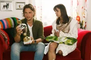 Als Finn (Christopher Kohn) ihren wunden Punkt trifft, ergreift Michelle (Franziska Benz) die Flucht.